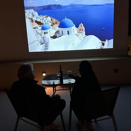 Love Nest With Hot Tub, Hammam & Outdoor Cinema Akrotiri  Bagian luar foto