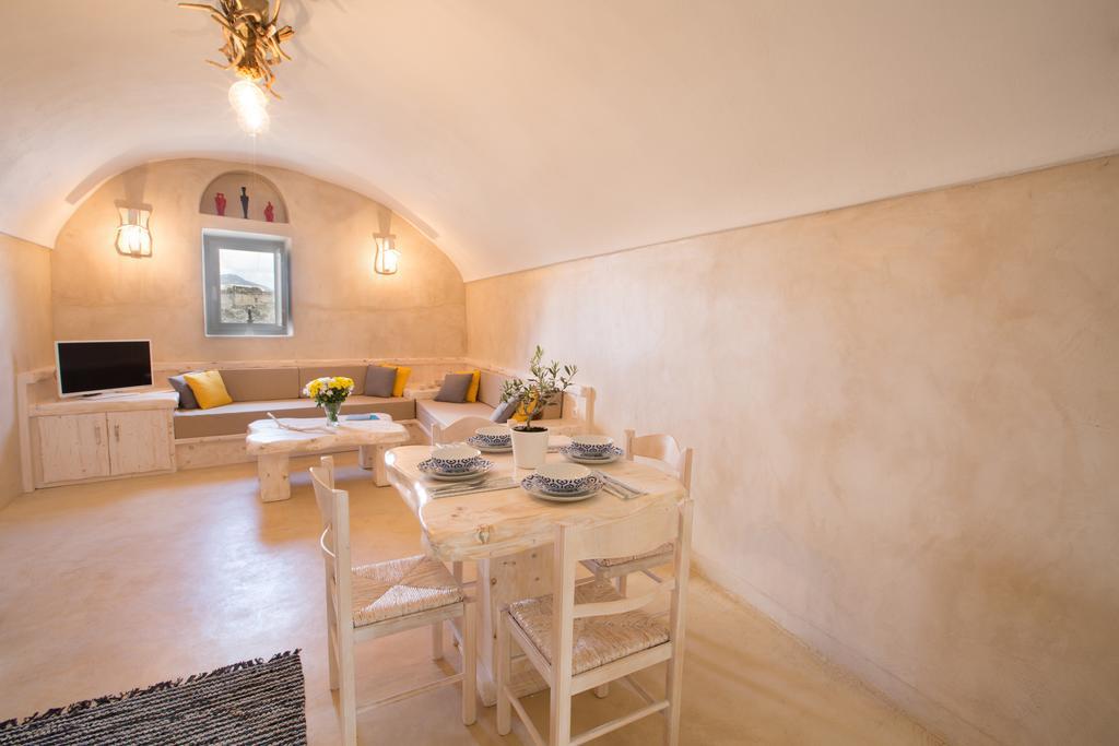 Love Nest With Hot Tub, Hammam & Outdoor Cinema Akrotiri  Bagian luar foto