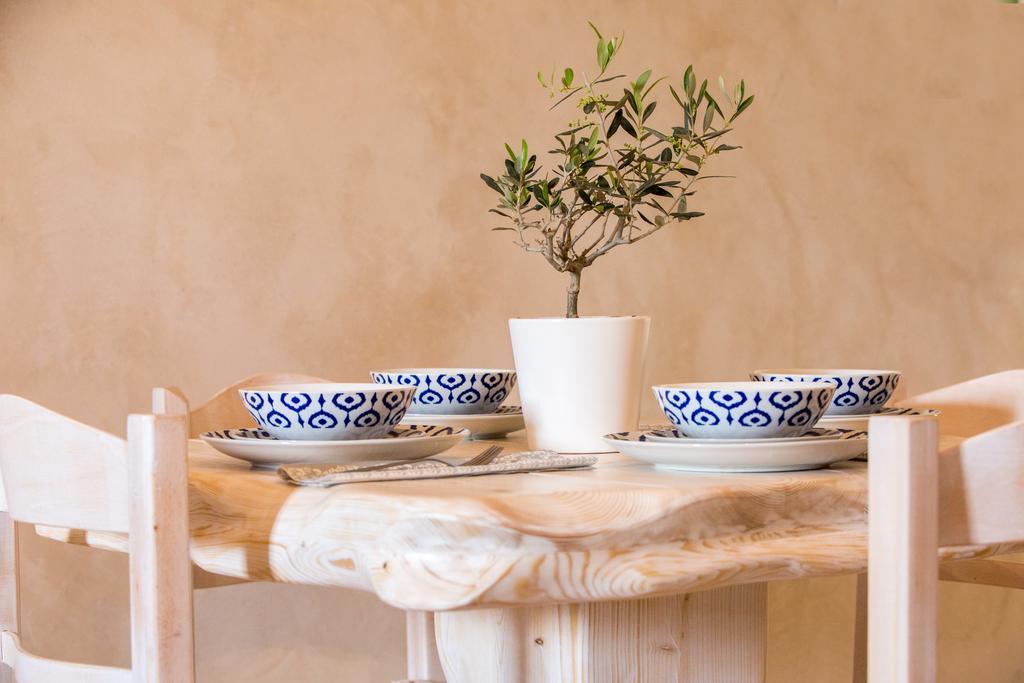 Love Nest With Hot Tub, Hammam & Outdoor Cinema Akrotiri  Bagian luar foto