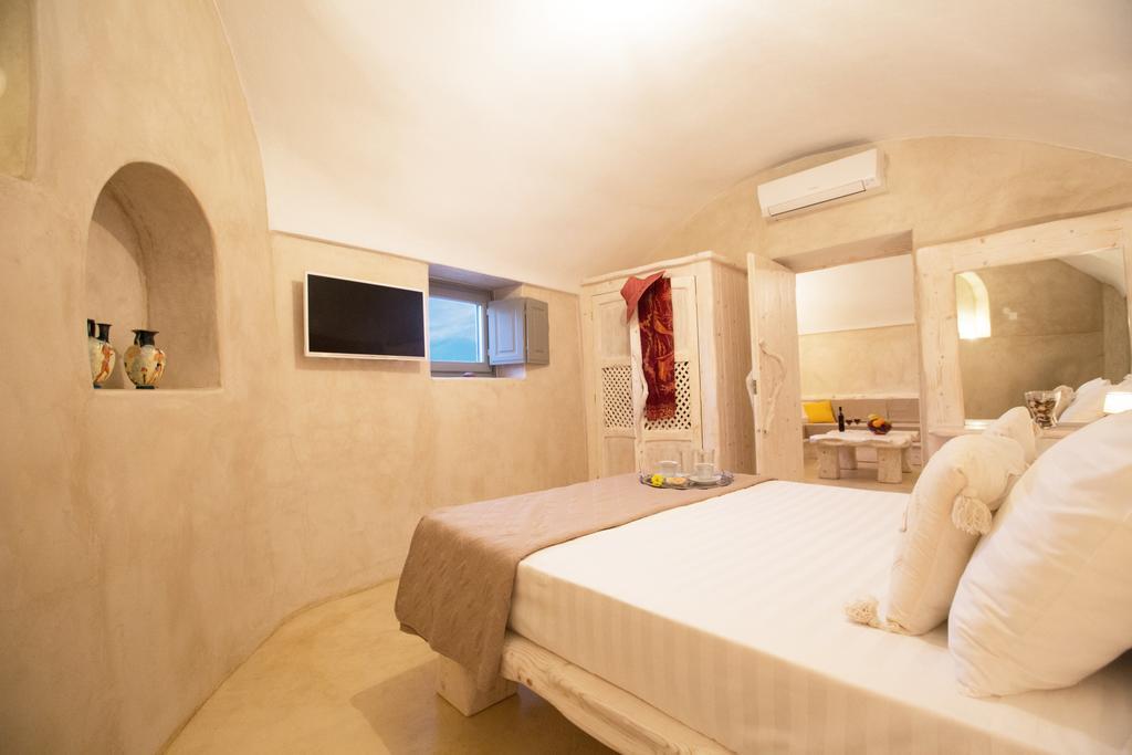 Love Nest With Hot Tub, Hammam & Outdoor Cinema Akrotiri  Bagian luar foto
