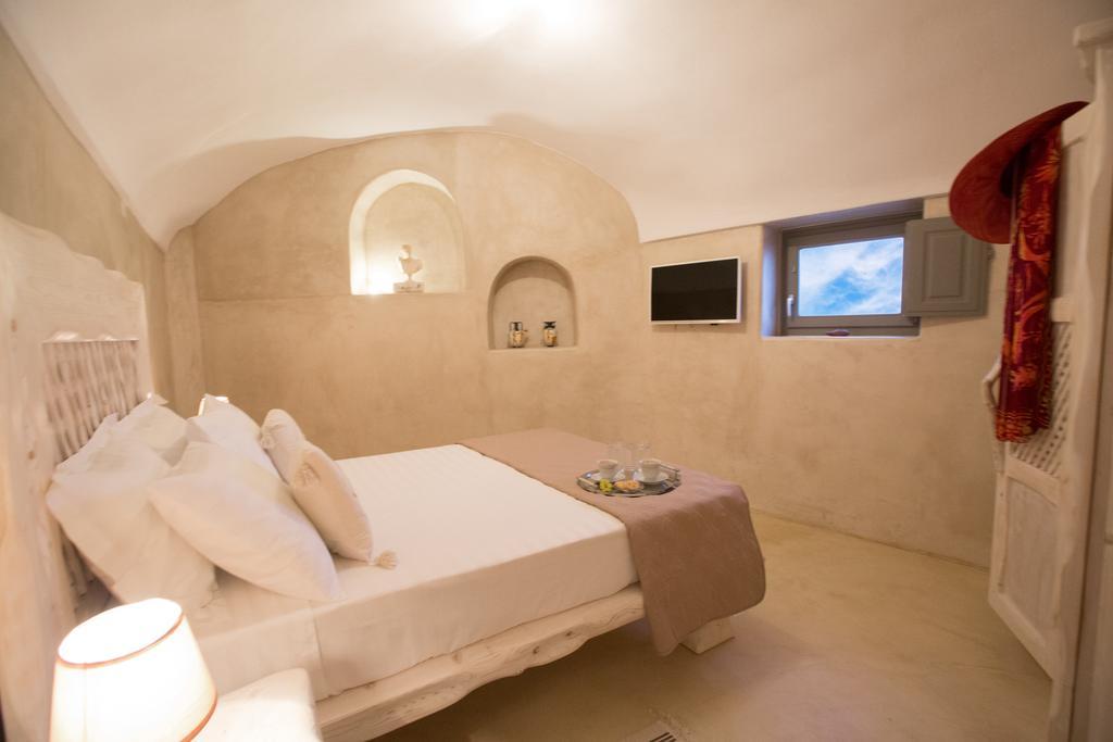 Love Nest With Hot Tub, Hammam & Outdoor Cinema Akrotiri  Bagian luar foto